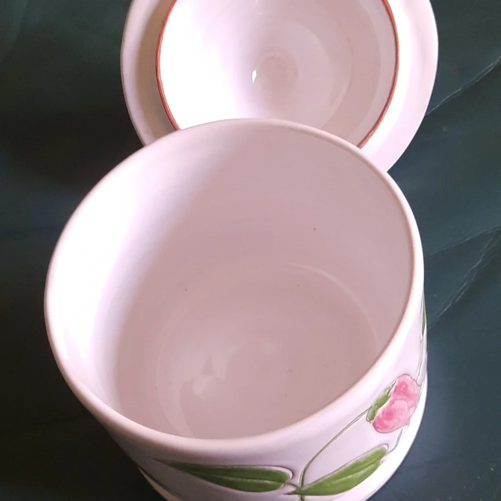 LAST CHANCE Handmade Glazed Lidded bowl/jar/canister numbered and made in Italy - Picture 3 of 6